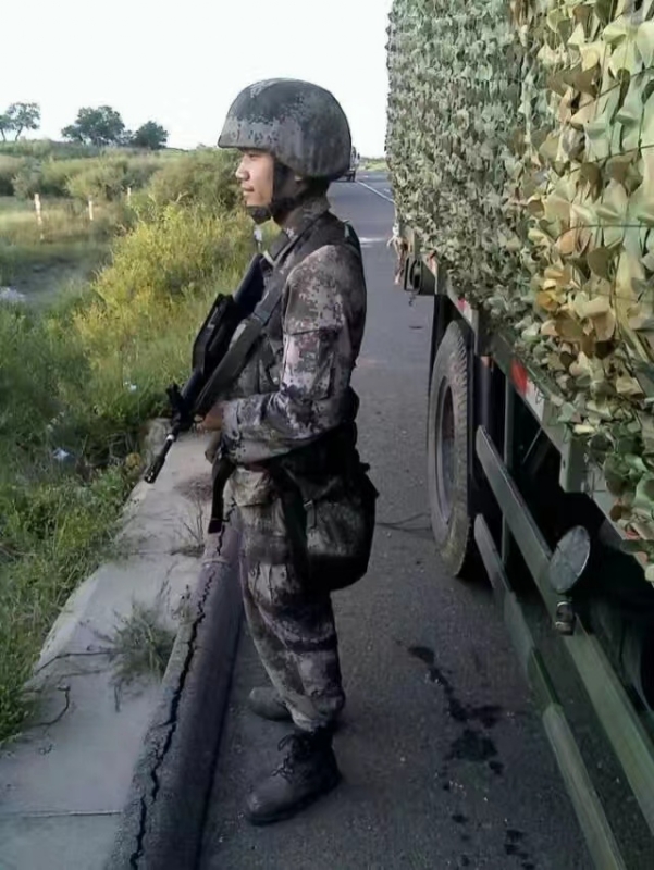 搬砖中的第一张照片--寿宁相亲网